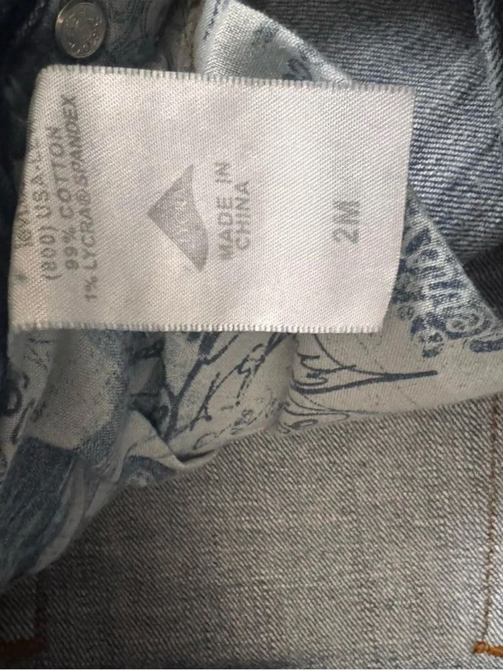 Levi’s Vintage Mid-Rise Bootcut Jeans - Picture 6 of 6